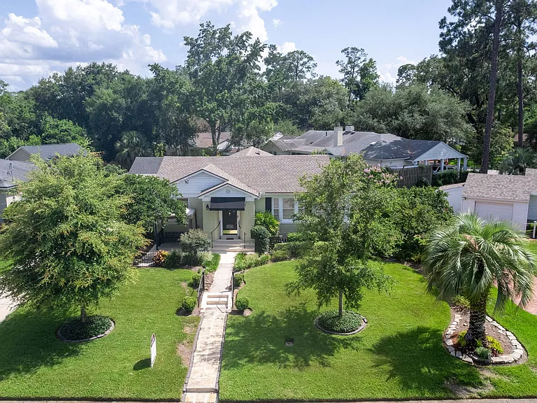 1326 Pinetree Rd — Photo 40