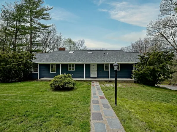 15 Juniper Road, North Hampton, NH 03862