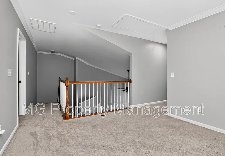 11909 Stratfield Place Cir — Photo 16