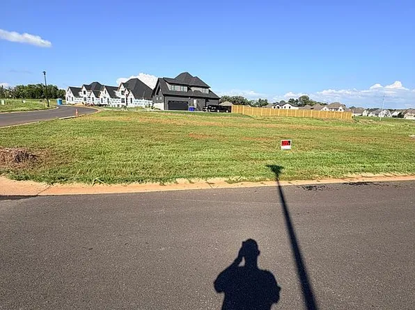 3075 Gablewood Ave, Bowling Green, KY 42101
