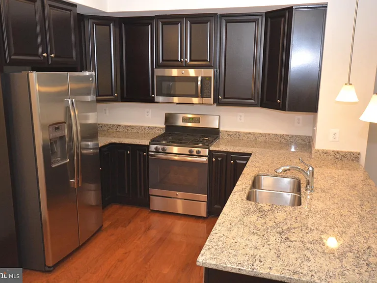 5942 Leben Dr — Photo 4