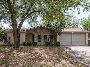 2017 York Dr, Edgecliff Village, TX 76134