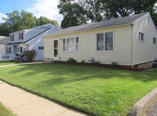 949 Maple Ave, Glenside, PA