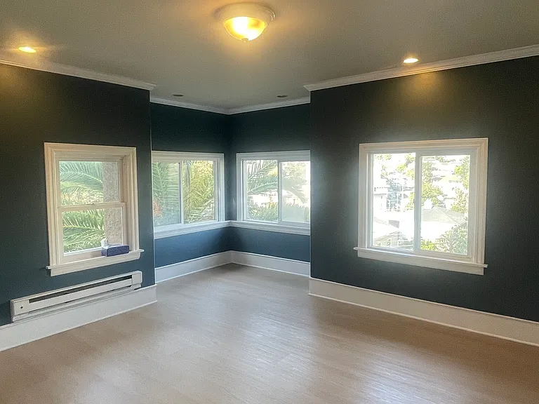 515 E 22nd St #3 — Photo 9