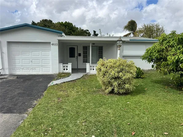 4933 NW 42nd St, Lauderdale Lakes, FL 33319