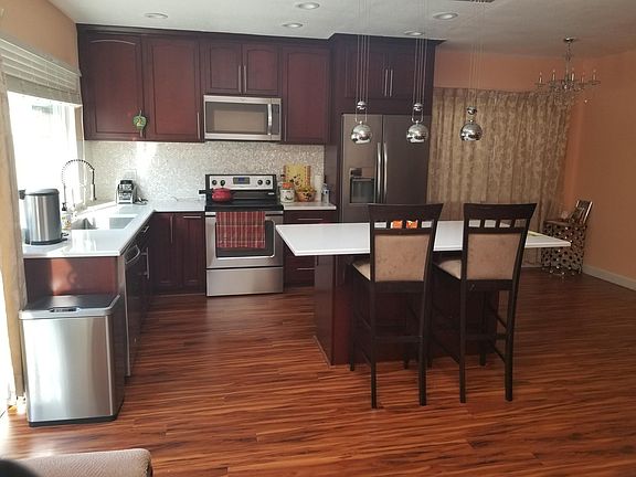 4th image of 3836 Eastwood Cir