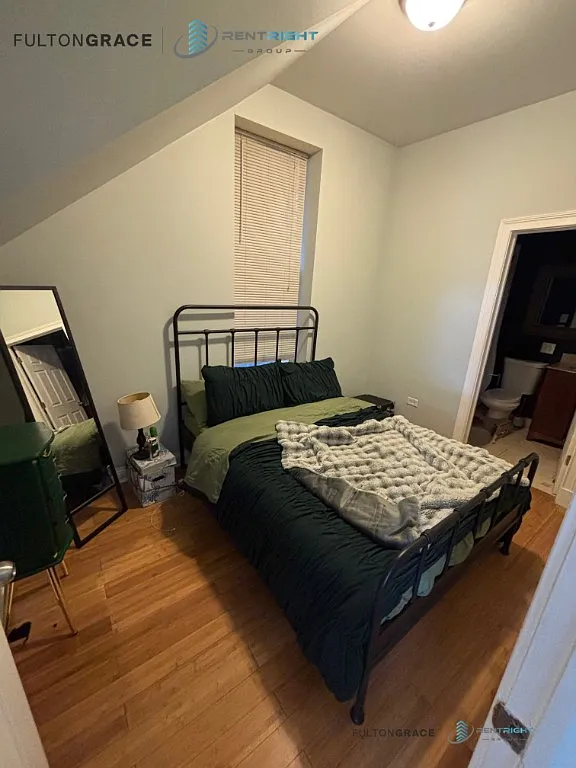 1 bed, 1.0 bath, $1,600 — Photo 3