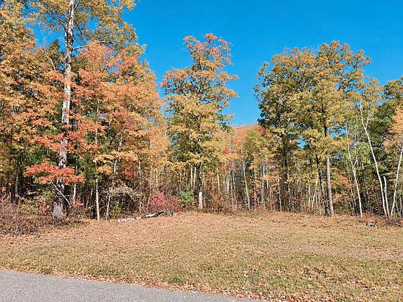 2nd image of W10976 Woods Rd