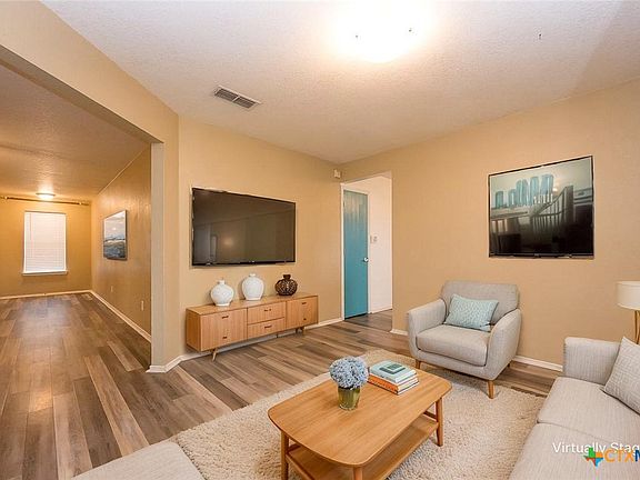 3rd image of 4609 Kit Carson Trl