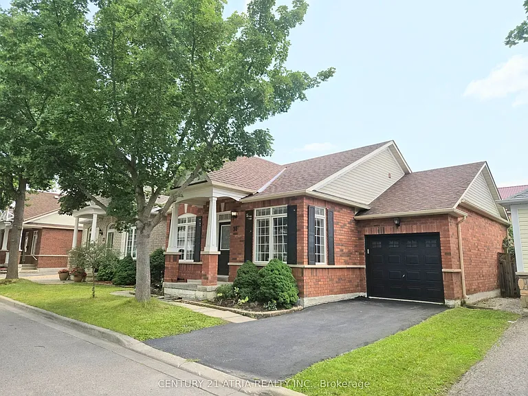 31 Cliveden Pl — Photo 2