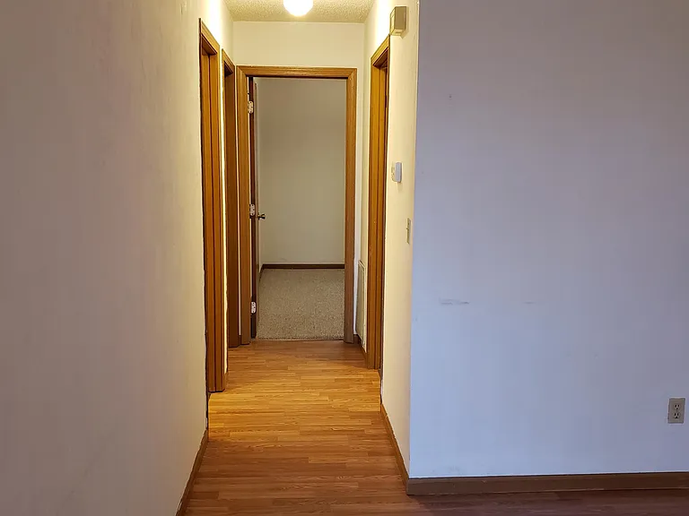 105 Osterhage Dr — Photo 4