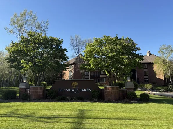 1600 W Green Tree ROAD #225, Milwaukee, WI 53209