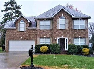3410 Grassy Pointe Ln, Knoxville, TN 37931