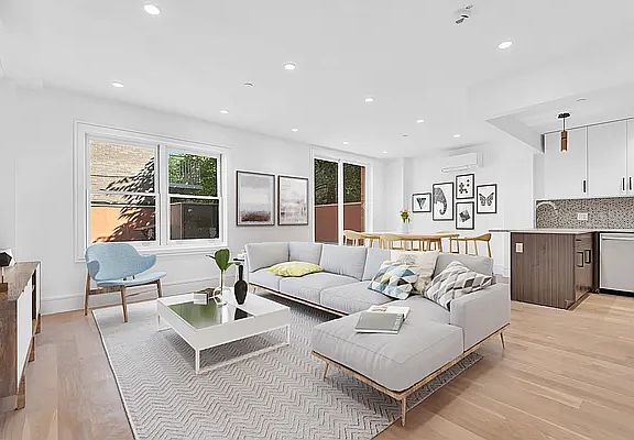 4th image of 631 Vanderbilt Ave Floor 1