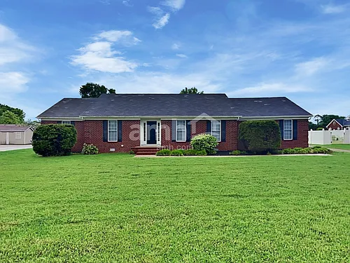 720 Haynes Dr Photo 1