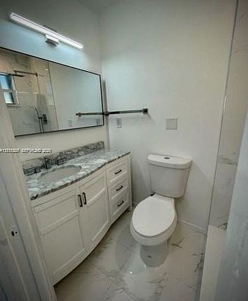 5th image of 7425 SW 118th St