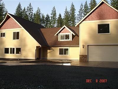4 Bedrooms, 5 Baths, 4811 sqft Home!!!