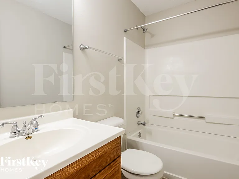 9214 Bainbridge Dr — Photo 14