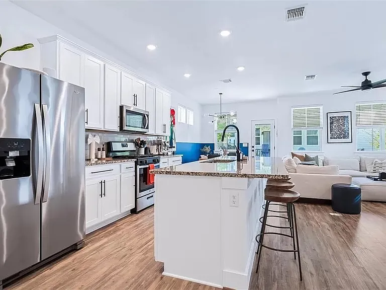 7404 Wynkoop Ct — Photo 14