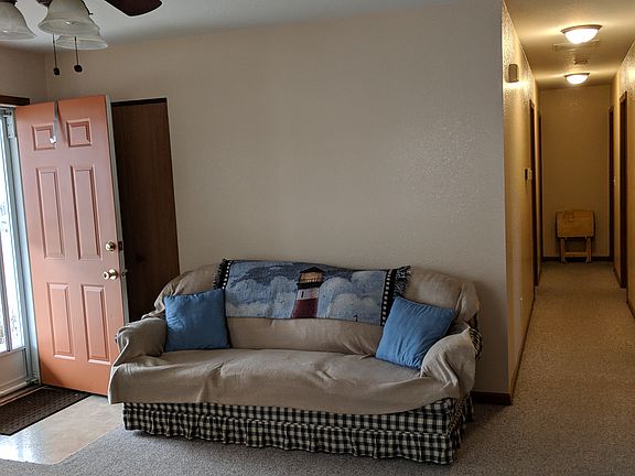 5th image of 13335 Silver St