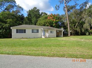 506 E Pennsylvania Ave, Deland, FL 32724
