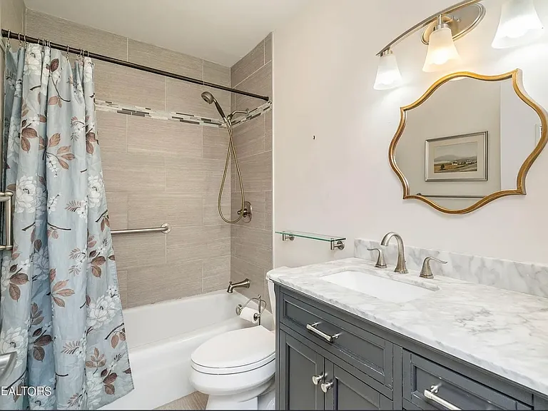 3636 Taliluna Ave #219 — Photo 7
