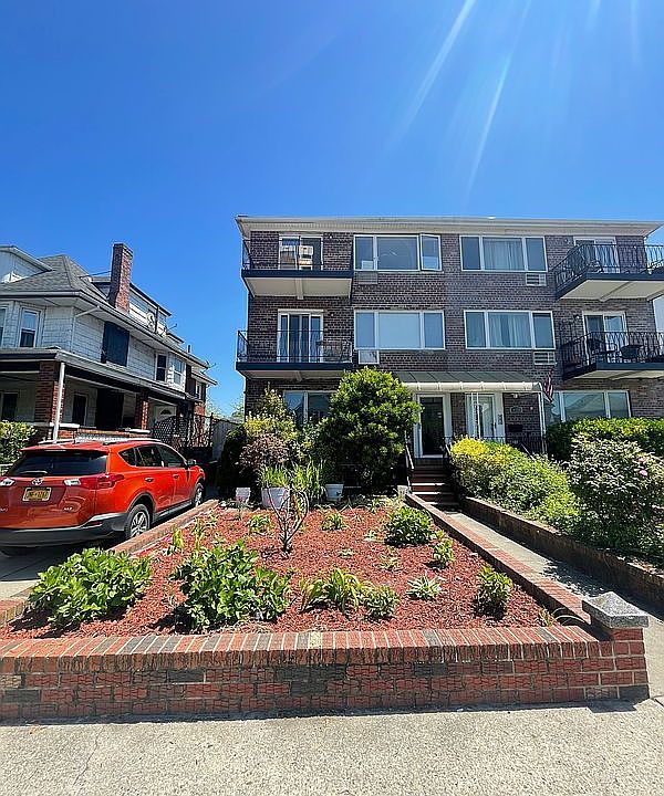 1st image of 4911 Surf Ave Floor 1