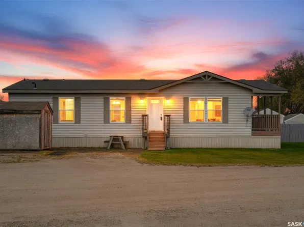 401 Railway Avenue #13, Vanscoy, SK S0L 3J0