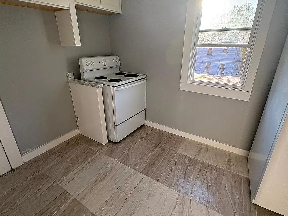 2 bed, $1,750 — Photo 3