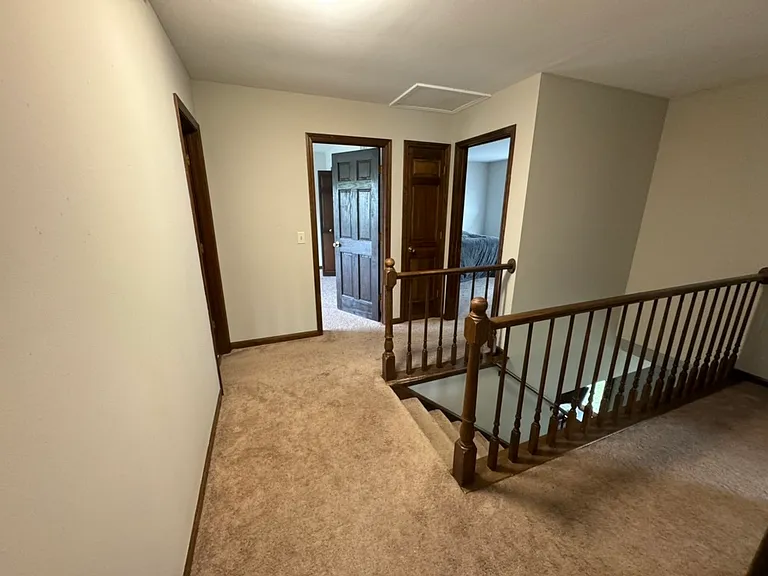 1013 E Benton Ave — Photo 13