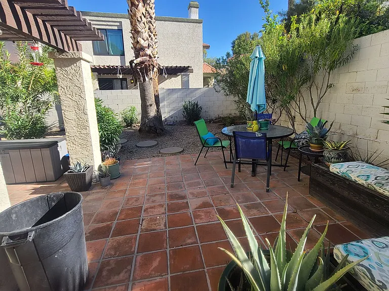 8645 S 51st St #1 — Photo 31