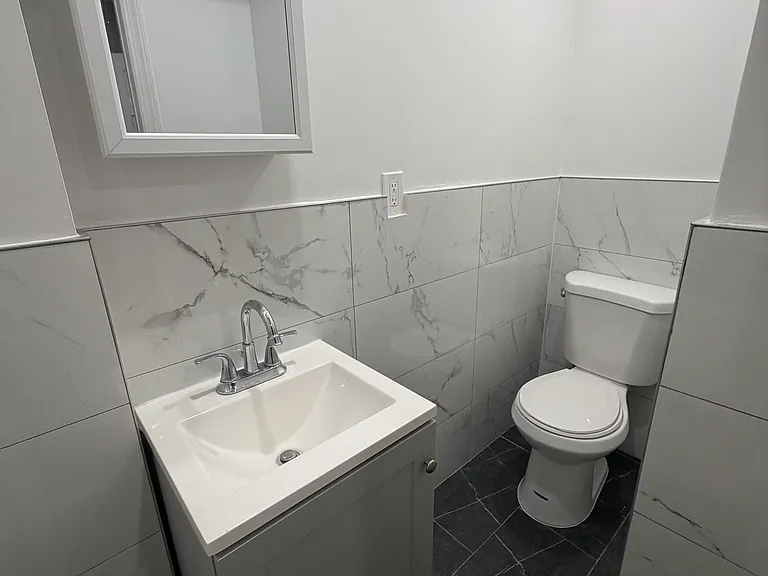 131 S Harrison St #B3 — Photo 10