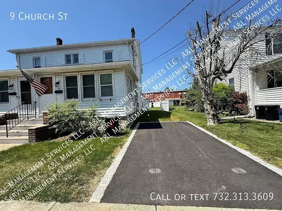 1st image of 9 Church St