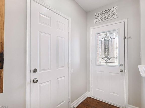 4th image of 2163 Sutton Dr