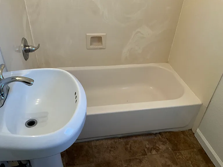 789 Dixieanne Ave #D — Photo 10