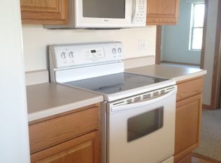 970 Arvle Cir, Sycamore, IL 60178