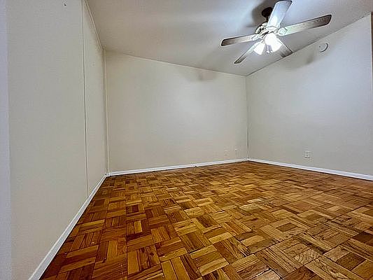 2nd image of 200 E 58th St APT 8C