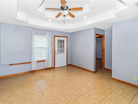 2nd image of 609 S Moorefield Rd