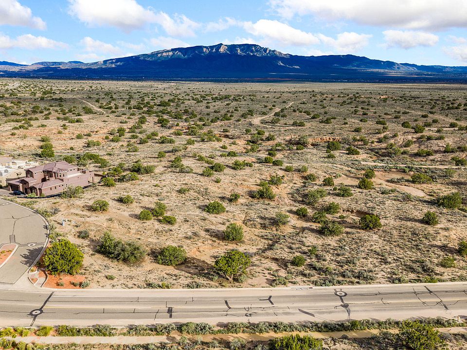 1st image of 2403 Desert Zinnia Rd NE