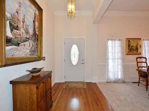 2nd image of 9670 Hunts Pointe Dr