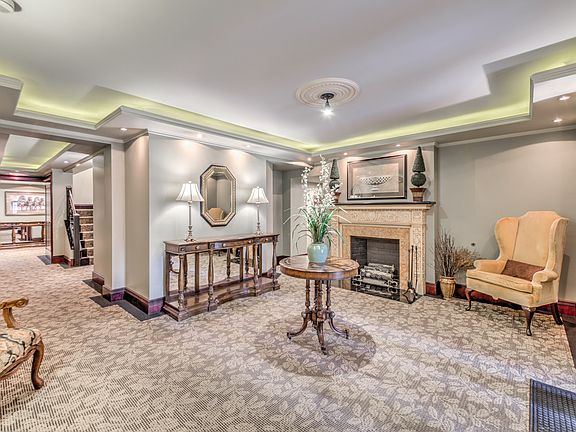 3rd image of 4540 Lindell Blvd APT 101