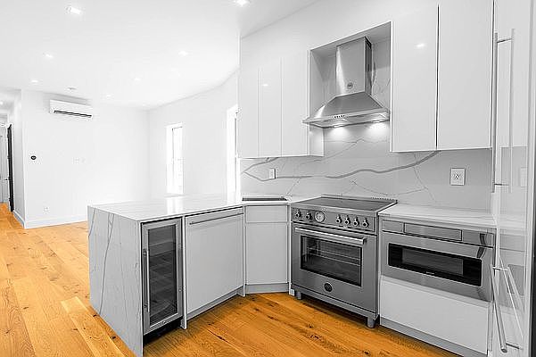 1st image of 1440 Pacific St #24