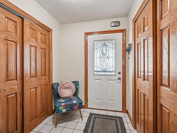 4th image of 3097 69th St
