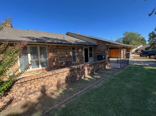 2011 Hunters Hill Dr, Enid, OK 73703