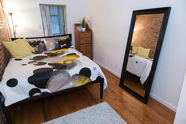 Rented by Camelot Realty Group | media 12