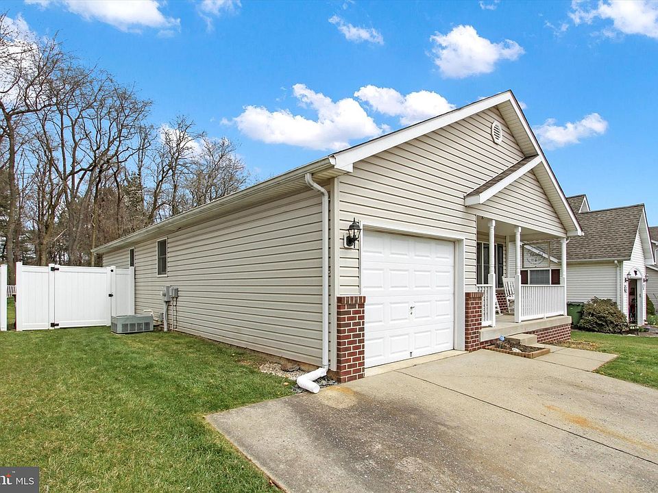 1411 Wanda Dr, Hanover, PA 17331 Zillow