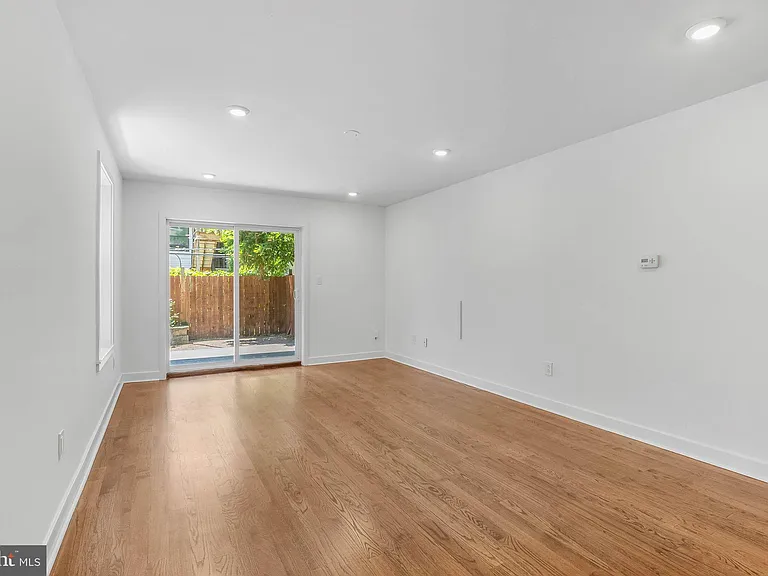 1522 Mount Vernon St #1 — Photo 11