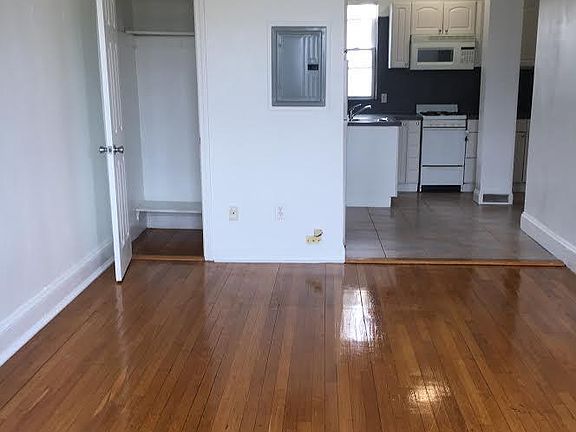 2nd image of 151 Park Dr APT 21U