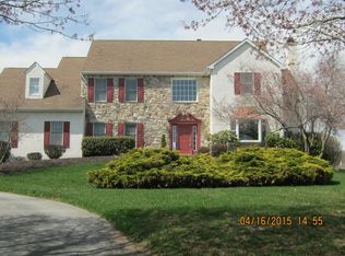 102 Twin Creek Dr, Kennett Square, PA 19348