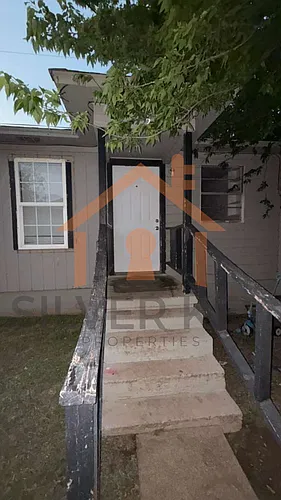 1410 SW 6th St Photo 1